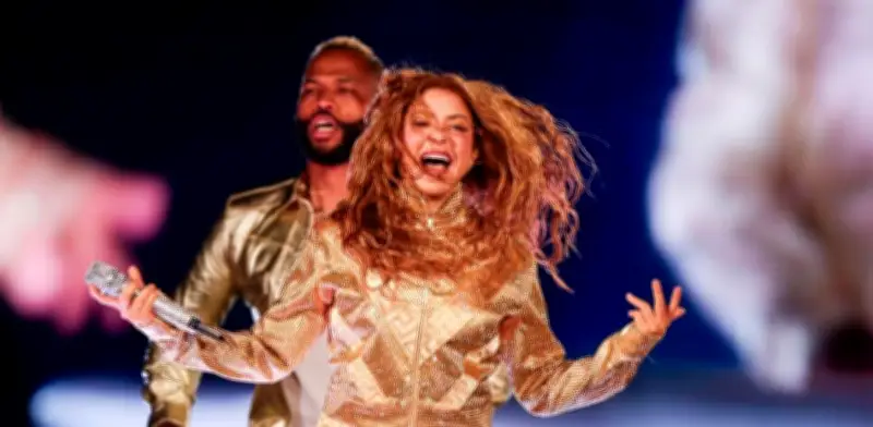 Shakira rompe récord histórico en México con 400 mil personas en concierto gratuito del Zócalo