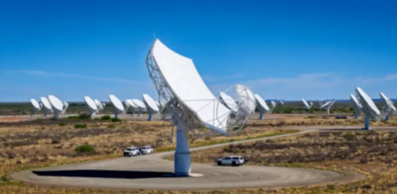 SKA: El radiotelescopio más grande del mundo que explorará la Edad Oscura del universo