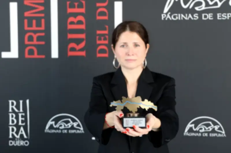 Sofía Balbuena gana el IX Premio Ribera del Duero con su obra 'Personaje secundario'