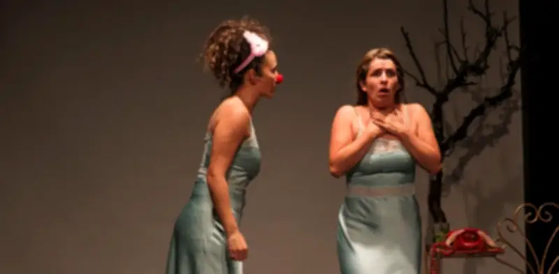 Soledades con M de marzo: cuatro mujeres desnudan sus confesiones sobre la soledad femenina en Bogotá