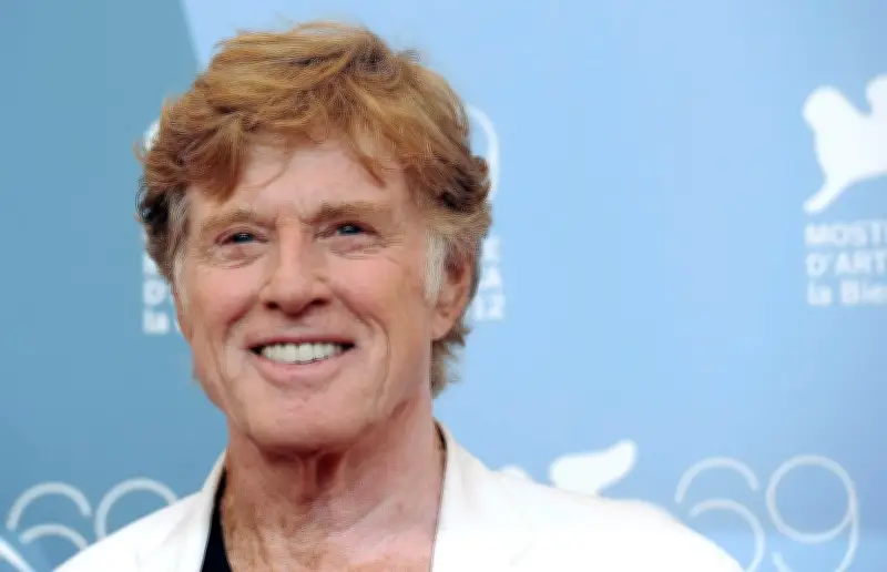 Streisand rinde emotivo homenaje a Robert Redford en los Óscar 2026