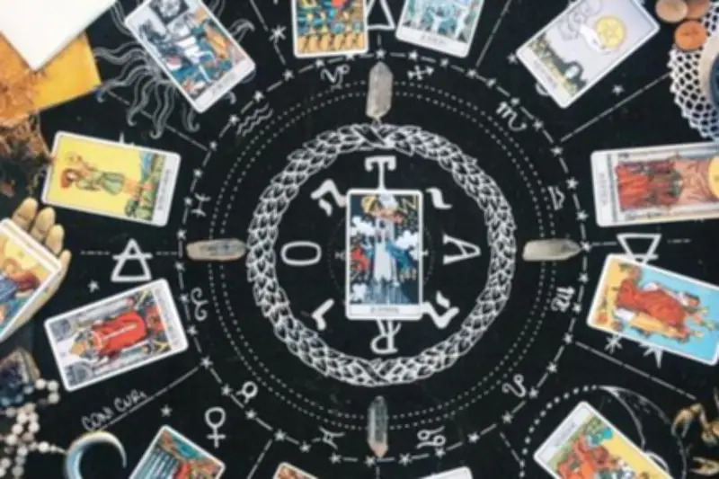 Tarot Gratuito de Mave: Predicciones Astrológicas para la Semana del 23 al 29 de Marzo