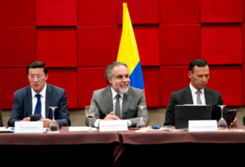 Tensiones Gobierno-Registraduría dominan última Comisión de Garantías Electorales