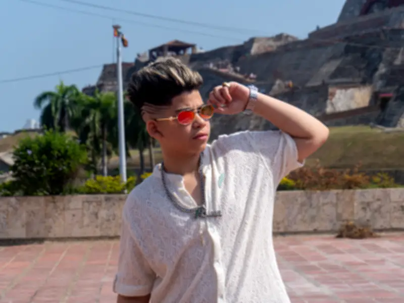 The River, el niño prodigio de 12 años que conquista la música urbana con su nuevo sencillo 'SENTIR'