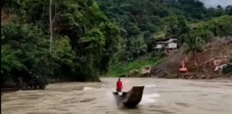 Tragedia en Cauca: madre muere y hija desaparece tras ser arrastradas por corriente en Argelia