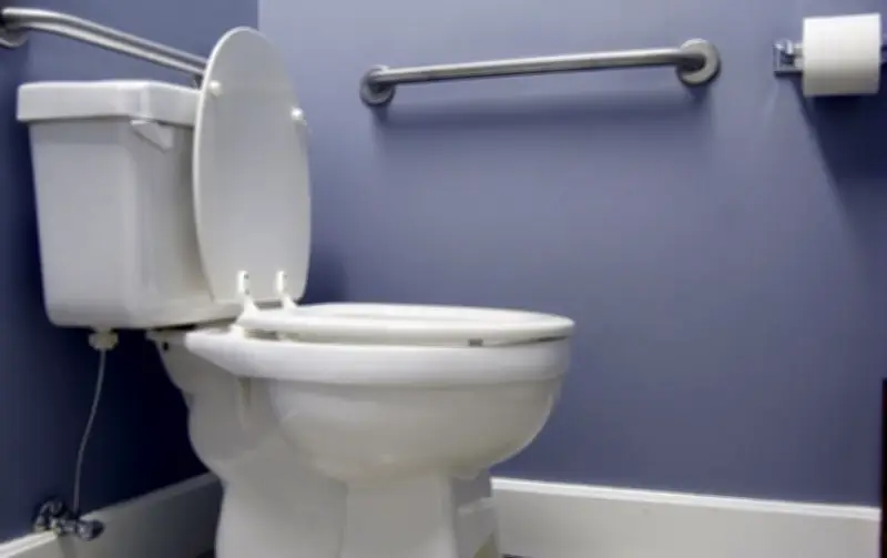 Tragedia en Marinilla: Bebé de 14 meses fallece tras caer al sanitario en su vivienda