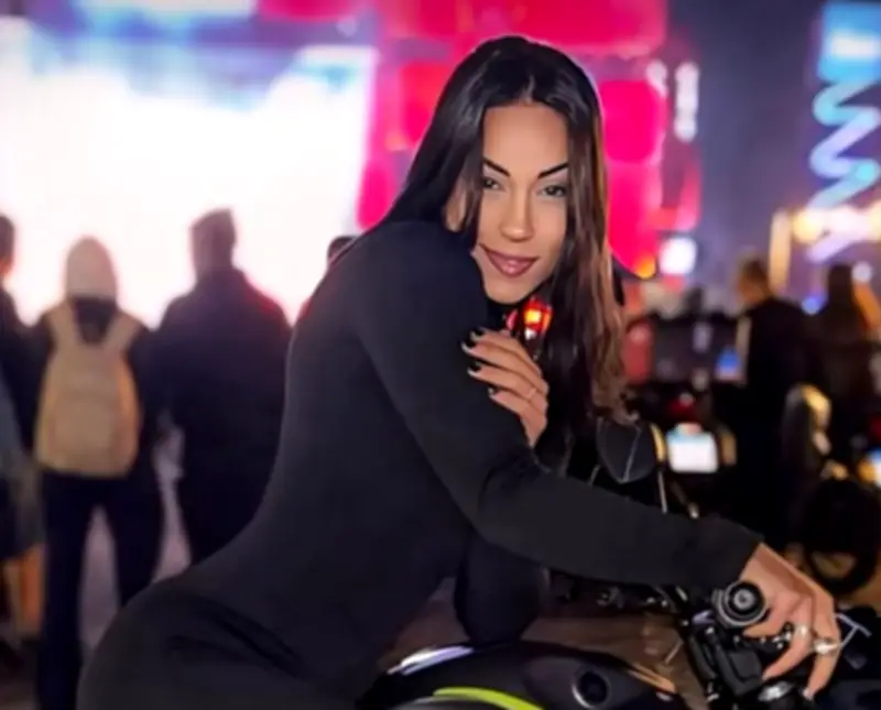 Tragedia familiar en Brasil: influencer muere en accidente y su padre se suicida al conocer la noticia