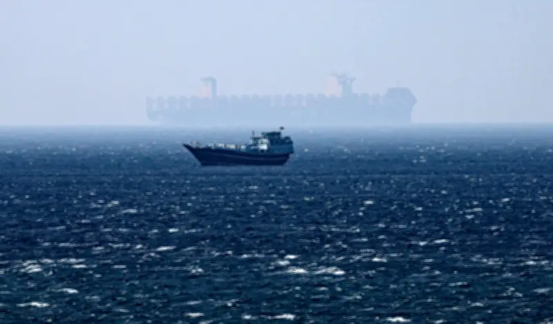 Tráfico marítimo en el estrecho de Ormuz se desploma 70% por escalada bélica entre Irán y aliados occidentales