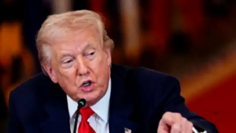 Trump califica como 'gran error' la elección del nuevo líder supremo de Irán