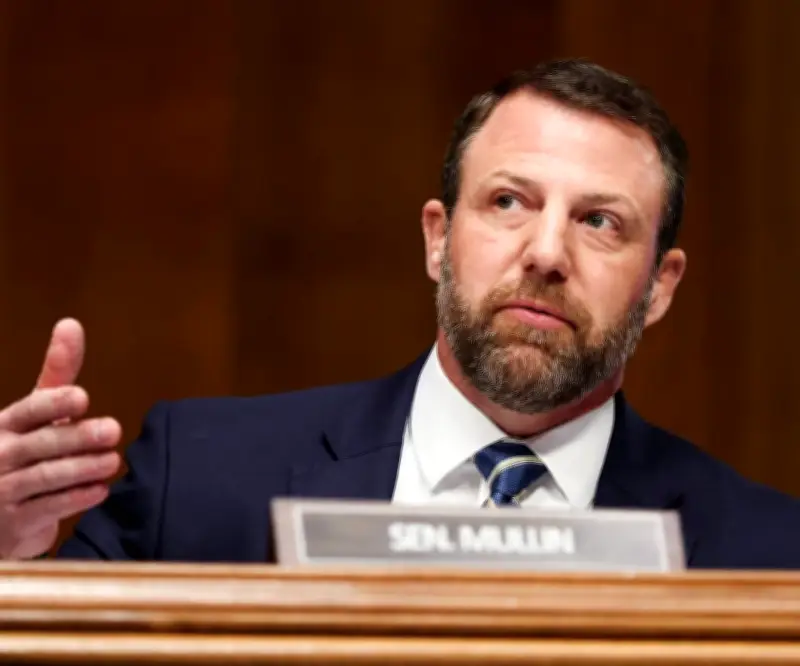 Trump destituye a Kristi Noem como secretaria de Seguridad Nacional y nombra a senador Mullin