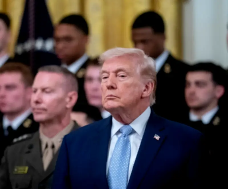 Trump rechaza alto al fuego con Irán y critica a aliados por bloqueo en Ormuz