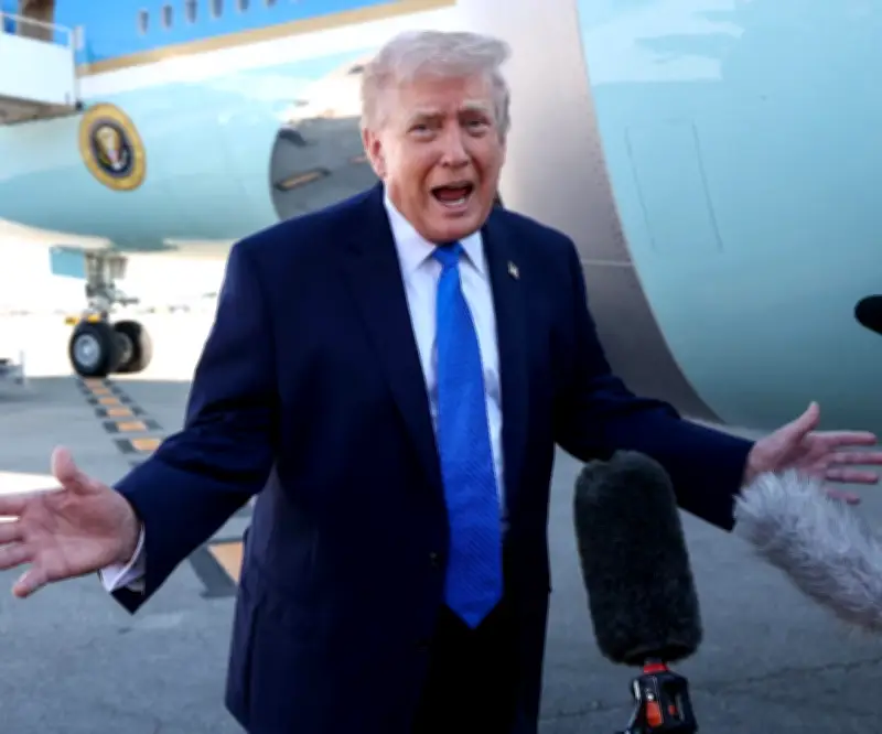 Trump suspende ataques a energía iraní por 10 días y afirma que diálogos avanzan favorablemente