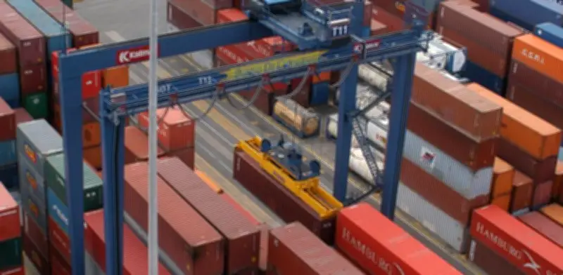 Trump suspende Ley Jones para bajar precios del petróleo afectados por guerra en Irán