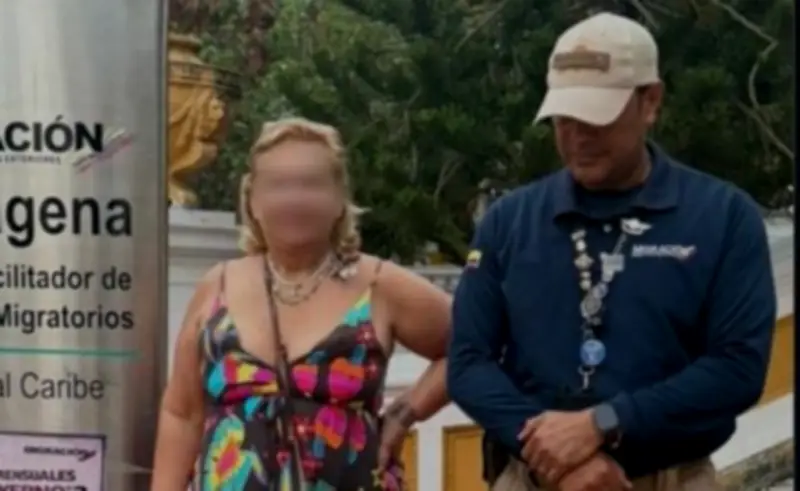 Turista estadounidense es deportada de Cartagena tras escándalos en hoteles y múltiples deudas