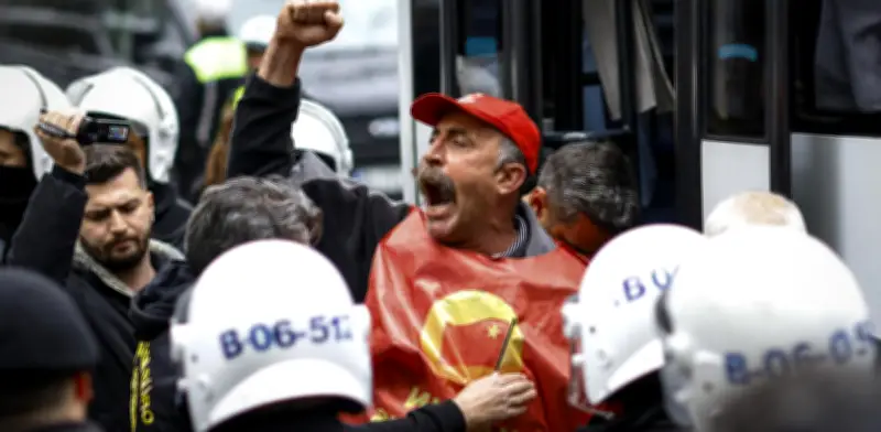 Turquía: Cómo los procesos legales se convierten en herramienta de autocracia moderna