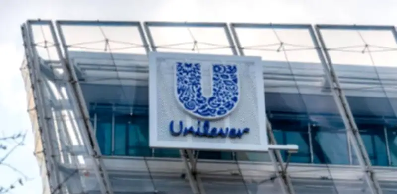 Unilever vende división global de alimentos y negocio de aseo en Colombia en movimientos estratégicos