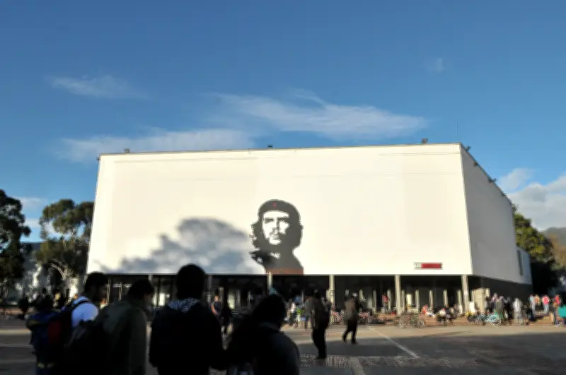 Universidad Nacional en Bogotá enfrenta amenazas y reclutamiento de grupos armados en campus