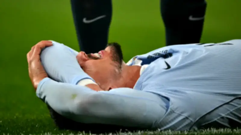 Uruguay pierde a un pilar defensivo para el Mundial 2026 por grave lesión de ligamentos