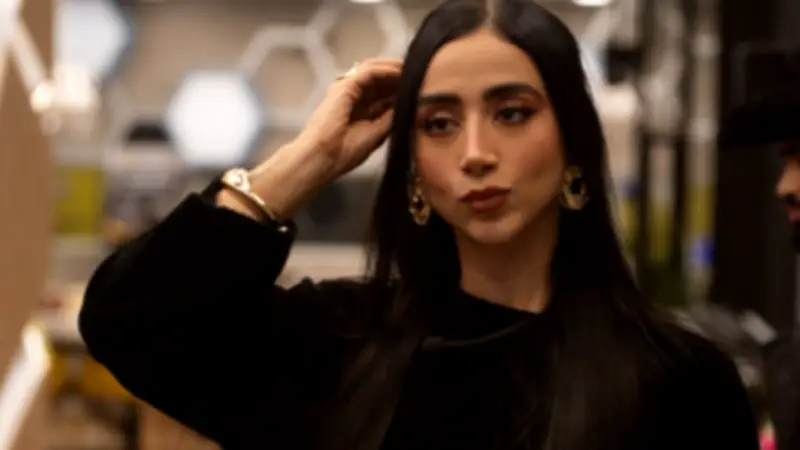 Valentino elige a Beba en habitación del poder por posible embarazo en reality