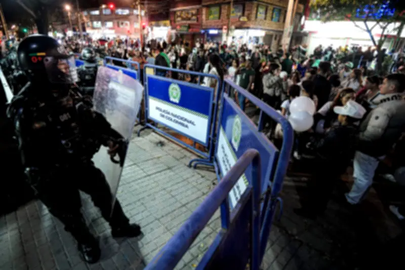 Velatón por Angie Rodríguez en Suba termina en disturbios tras exigir justicia por muerte policial