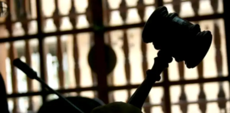 Venezolano demanda a EE.UU. por USD 1,3 millones tras deportación a cárcel de Bukele