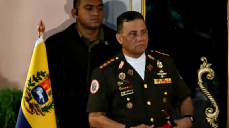 Venezuela nombra a general acusado de torturas como nuevo ministro de Defensa