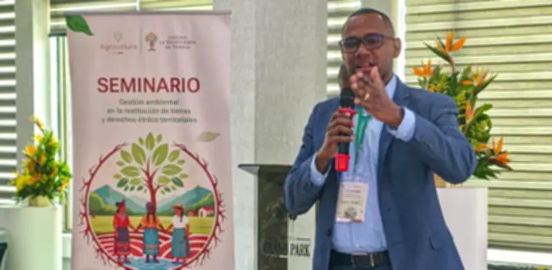 Viceministro de la Igualdad renuncia tras denuncia por acoso sexual en gobierno Petro