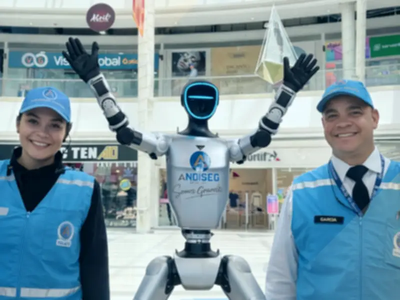 Vicente, el robot humanoide con IA que patrulla Bogotá para reforzar la seguridad ciudadana