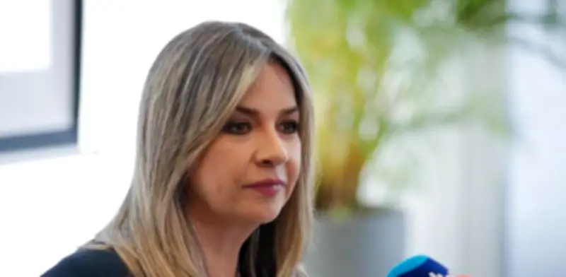 Vicky Dávila insta a la oposición a unirse contra Cepeda: 'Uno debe bajarse y apoyar al más fuerte'