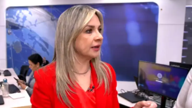 Vicky Dávila propone fusión de ministerios para evitar despilfarro sin reforma tributaria