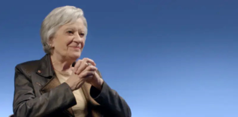 Victoria Camps: 'La democracia se ha pervertido y desvirtuado' en la era digital