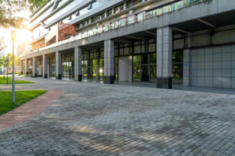 Violencia escolar en Alcoi: madre e hijo detenidos por agredir a profesor y amputarle parte de la oreja