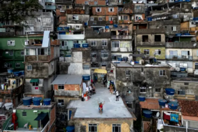 Viralización de videos en favela Rocinha genera debate sobre turismo y pobreza en Brasil