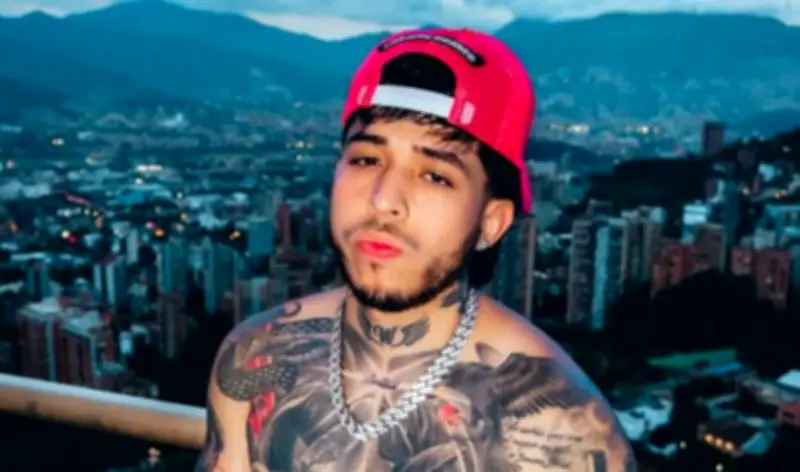 Westcol confiesa su lucha contra el alcoholismo y anuncia búsqueda de ayuda psicológica