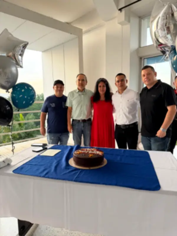 Wolfang Peña Díaz celebra su cumpleaños con una fiesta íntima y elegante en Bogotá