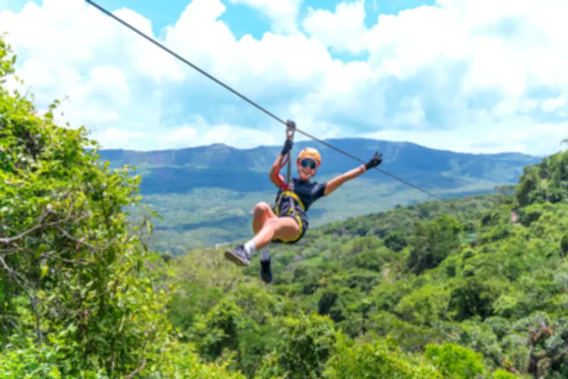 Xplorer Park en San Gil: Aventura y gastronomía santanderiana en un solo destino