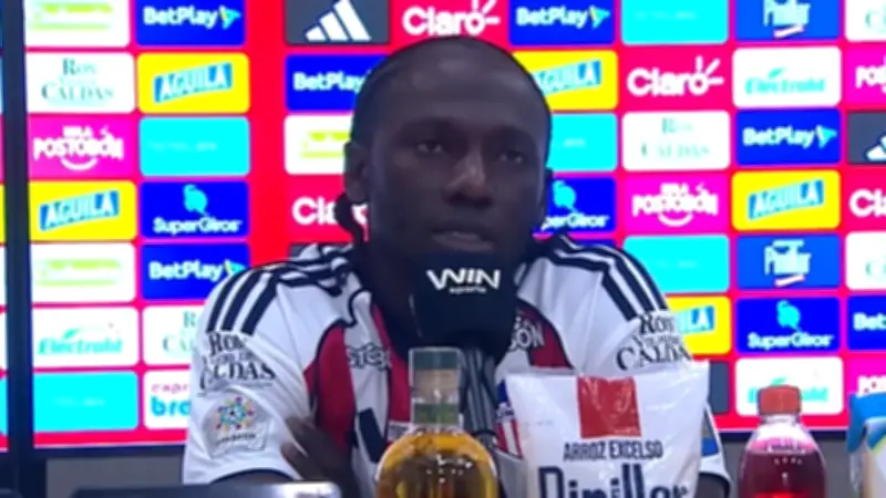 Yimmi Chará envía mensaje contundente a Jermein Peña tras expulsión en Junior