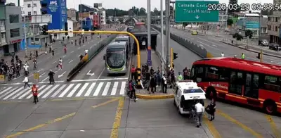Accidente en Bogotá: Bus de TransMilenio y motocicleta colisionan en Avenida El Dorado