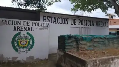 Atacan con dron explosivo estación de policía en Arenal, sur de Bolívar