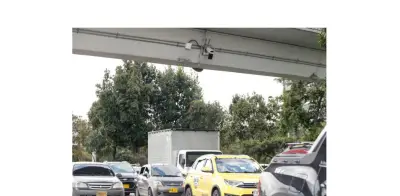 Bogotá tiene 120 cámaras de detección de placas sin instalar, pese a contrato de 14.000 millones