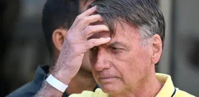 Bolsonaro mejora de neumonía pero sigue en UCI; juez autoriza visitas de abogados