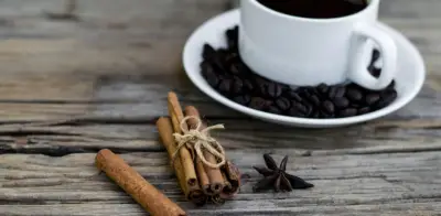 Café con canela: la combinación que promete beneficios cardiovasculares y metabólicos