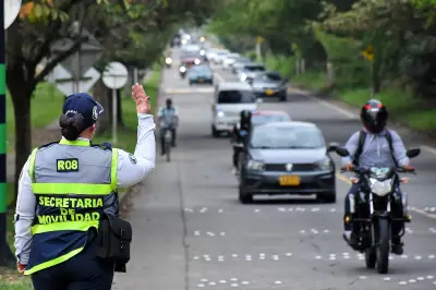 CaliMovilidad revela prácticas útiles e inútiles en las vías: casco, carril y visibilidad