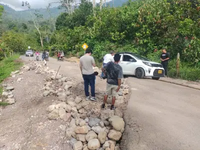 Carretera vital de San Vicente de Chucurí colapsa tras lluvias: obras temporales no bastan