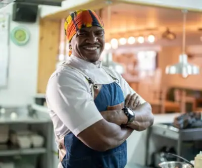 Chef Rey Guerrero lanza 'Sabores de Resistencia', libro ganador de premio internacional