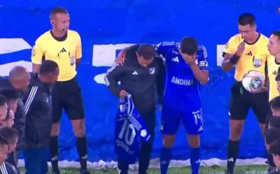 Conmovedor homenaje a Santiago Castrillón en El Campín: llanto y emoción en el estadio