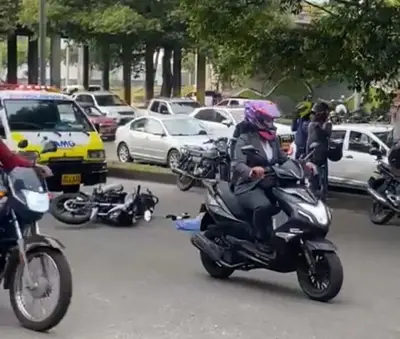 Doble tragedia vial en autopista Bucaramanga-Floridablanca: dos motociclistas fallecidos