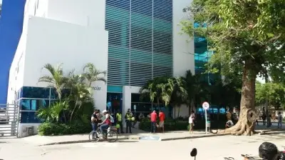 Dos muertos y una mujer herida en tiroteo en billar de Santa Marta