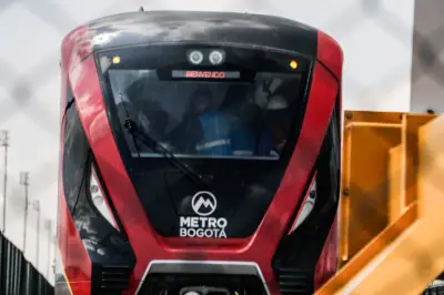 ECCI y Metro Línea 1 firman convenio para formar 1.000 profesionales del ferrocarril