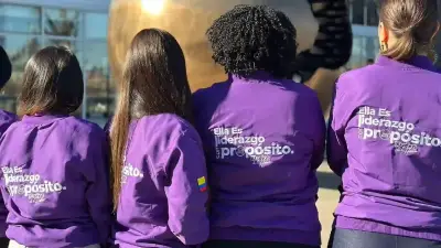 Fundación She Is recibe reconocimiento en Nueva York por su labor con mujeres latinoamericanas